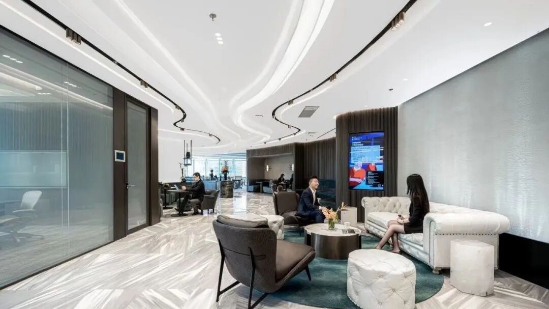 汇丰银行大厦德事联合办公休闲洽谈区实景